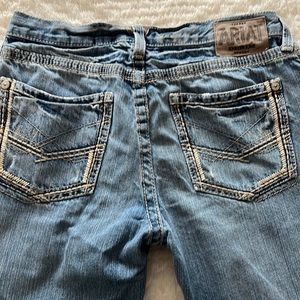 Men’s Ariat jeans straight fit waist 33, length 30